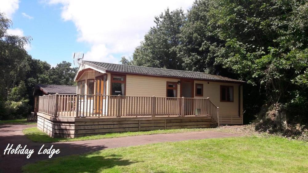 Greenways Valley Holiday Park Great Torrington Exterior photo